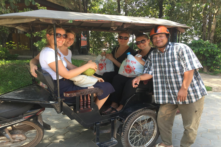 Siem Reap TukTuk Taxi customers